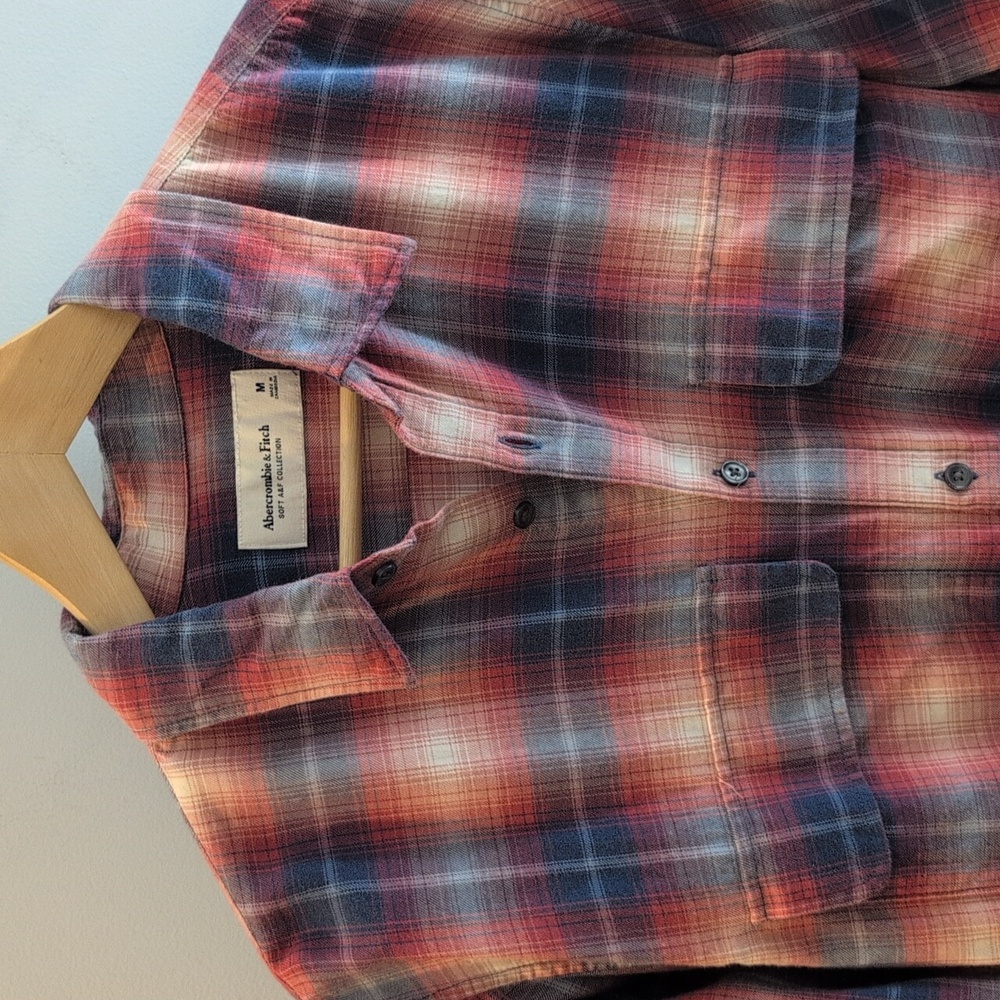 Abercrombie & Fitch Men's Medium Soft A&F Collection Long Sleeve Button Down
